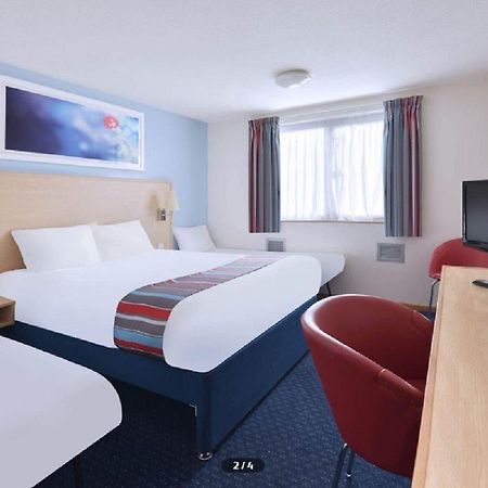 แทรเวลลอดจ์ อาเบอร์ดีน แอร์พอร์ต Hotel แอเบอร์ดีน ภายนอก รูปภาพ